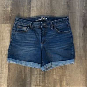 Women’s Universal Thread Mid Rise Boyfriend Short
